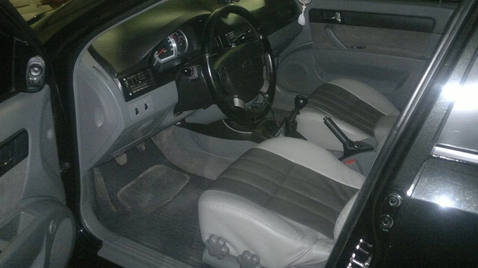 Chevrolet Lacetti Чорний літак