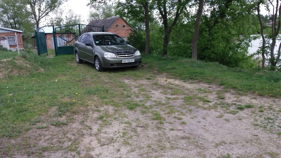 Chevrolet Lacetti KHAKI GREEN 2