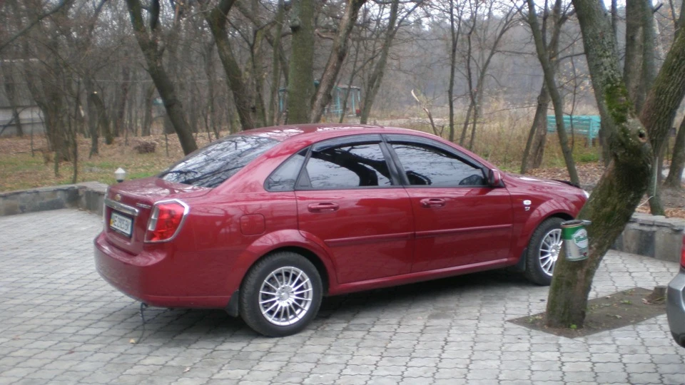 Chevrolet Lacetti червоний металік SX 5