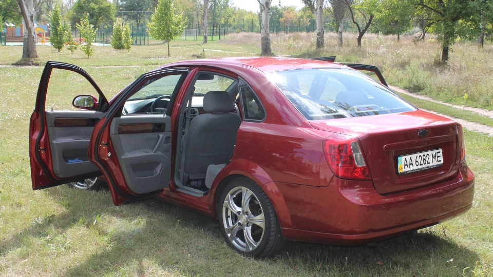 Chevrolet Lacetti Лач-хуяч 4