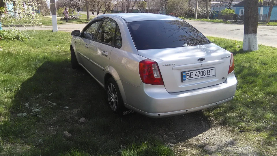 Chevrolet Lacetti ластівка 3