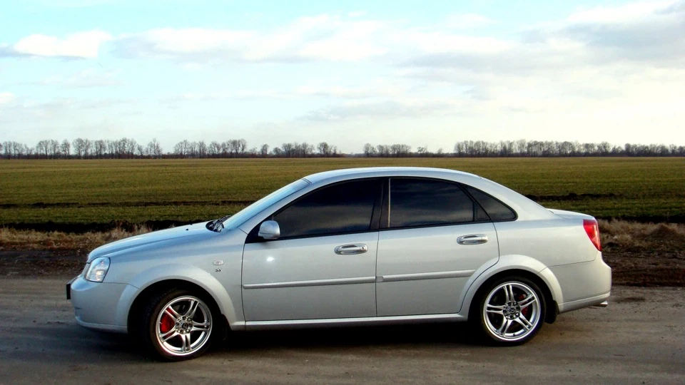 Chevrolet Lacetti металік 1,8 3