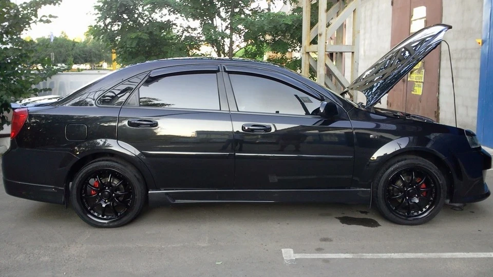 Chevrolet Lacetti на Black R17 4