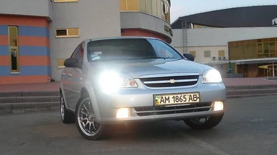 Chevrolet Lacetti SE Lac[тo4ka]