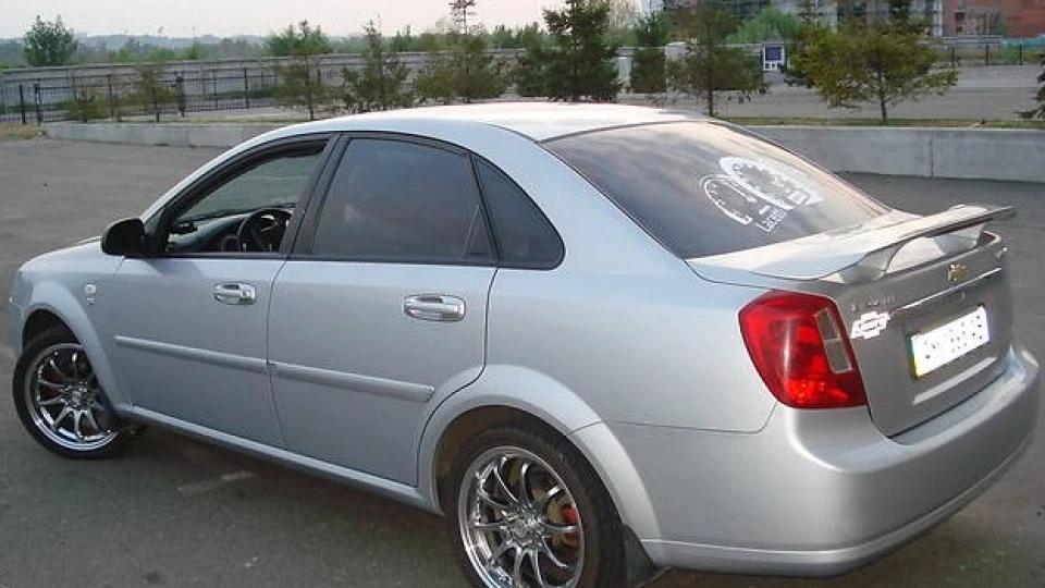 Chevrolet Lacetti SE Lac[тo4ka] 3