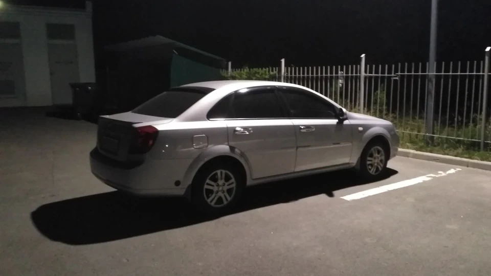 Chevrolet Lacetti Срібна баржа 2