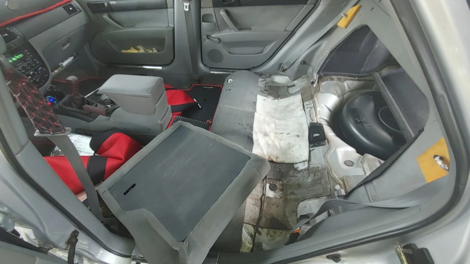 Chevrolet Lacetti Серебристий металік 3