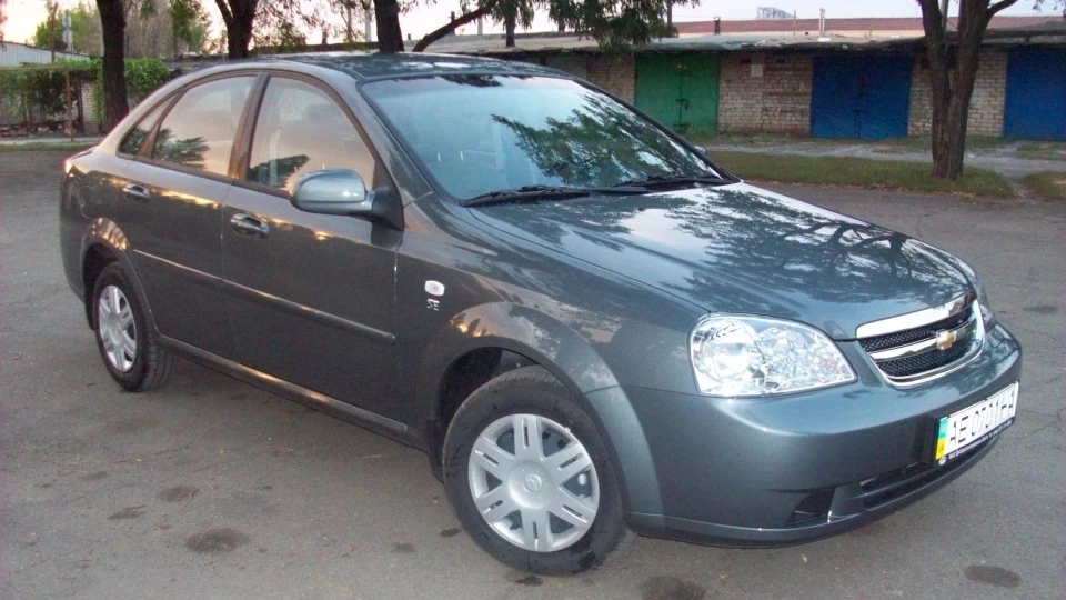 Chevrolet Lacetti Сірий SE 2