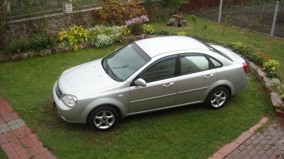 Chevrolet Lacetti Silver 5