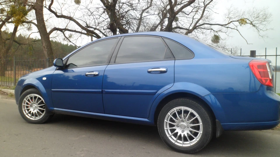 Chevrolet Lacetti синій лач 2