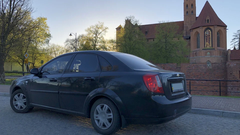 Chevrolet Lacetti злегка кастомний 1.6АТ