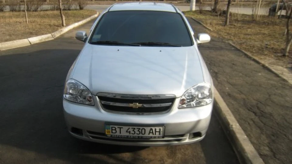 Chevrolet Lacetti SX 1.8 на ручці 3