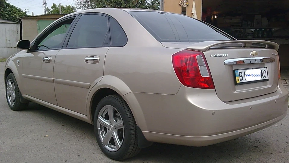 Chevrolet Lacetti YM-Doggy 3