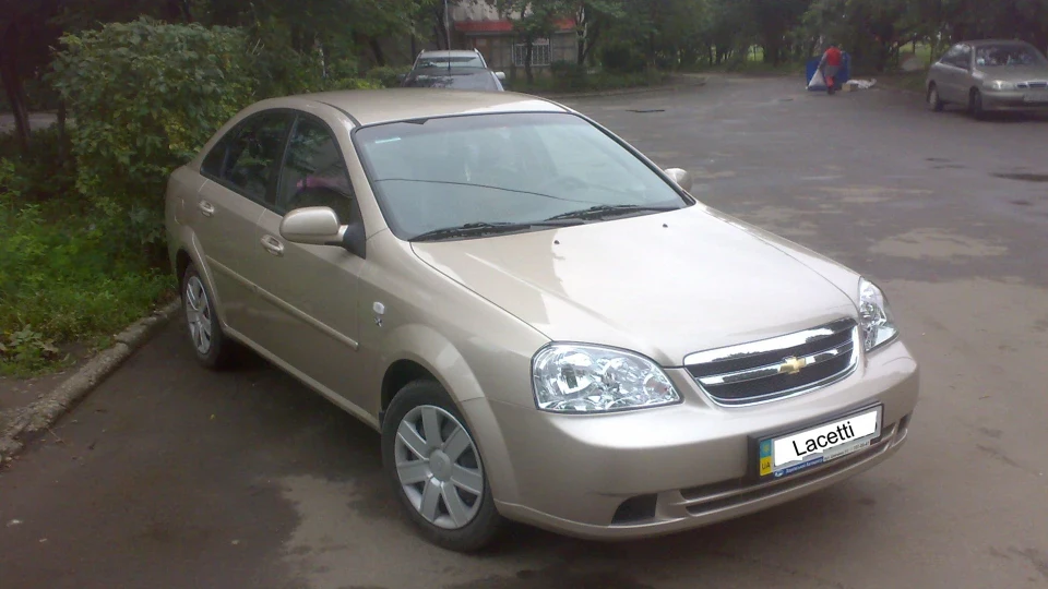 Chevrolet Lacetti Золотий металік SX 1.8 3