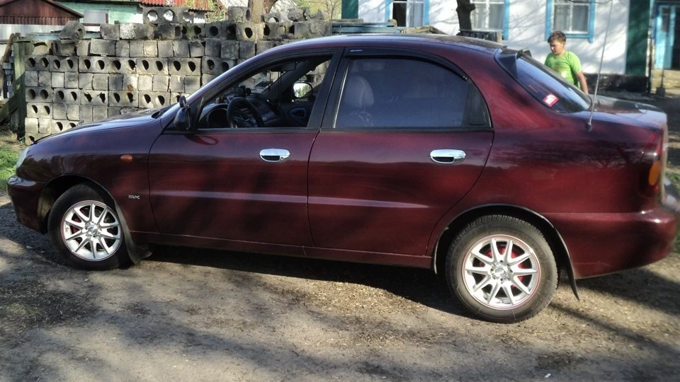 Chevrolet Lanos Колір (Гнила вишня),1,5.