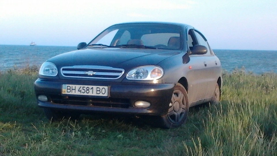 Chevrolet Lanos in BlacK