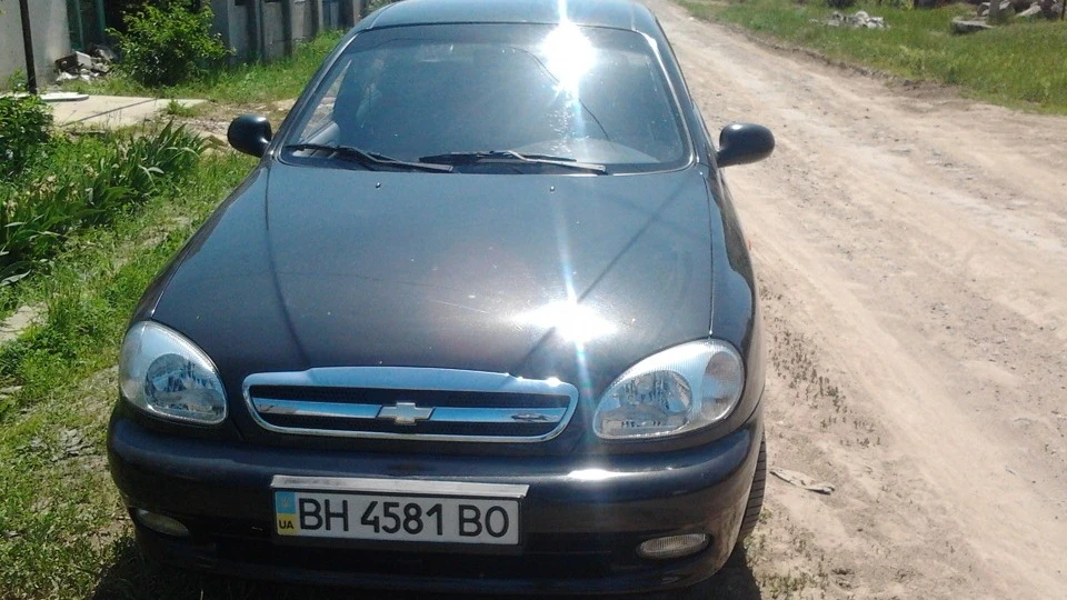Chevrolet Lanos in BlacK 5