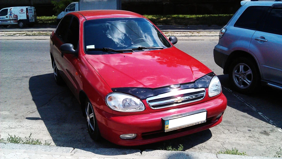 Chevrolet Lanos Марсала червоний 2