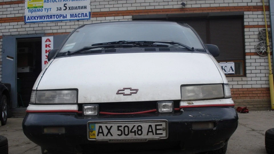 Chevrolet Lumina APV Сімейний космоліт 2
