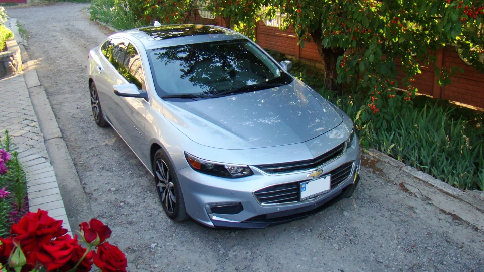 Chevrolet Malibu Arctic Blue 3