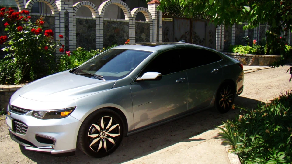 Chevrolet Malibu Arctic Blue 5
