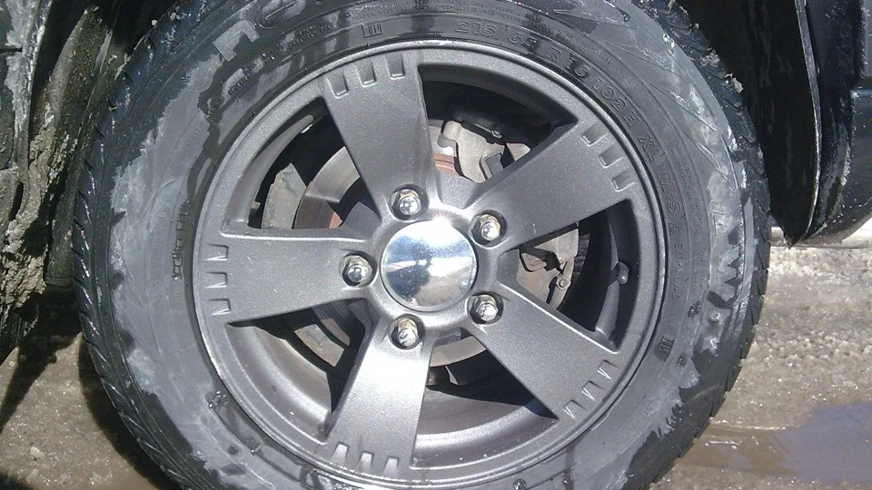 Chevrolet Niva 4