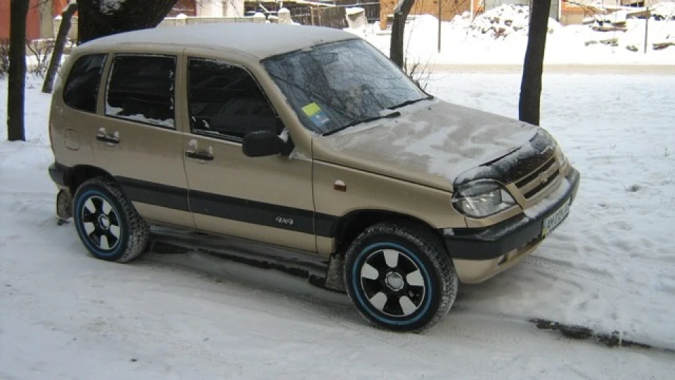 Chevrolet Niva 5