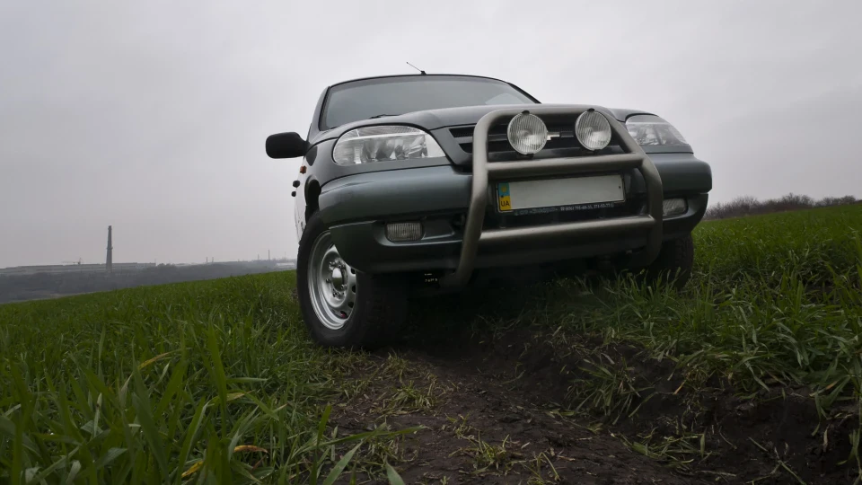 Chevrolet Niva 1.7 5
