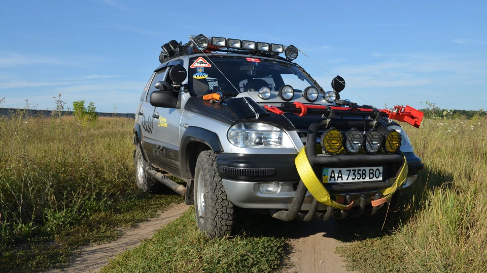 Chevrolet Niva Firefly