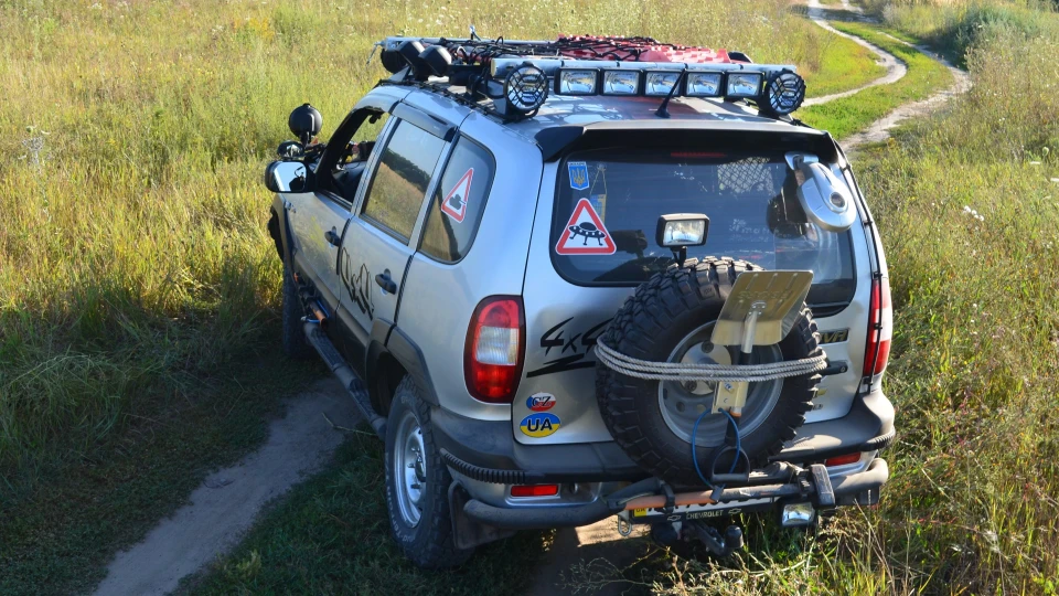 Chevrolet Niva Firefly 3
