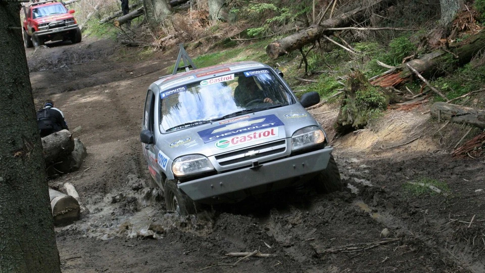 Chevrolet Niva Підкорювач Говерли 4