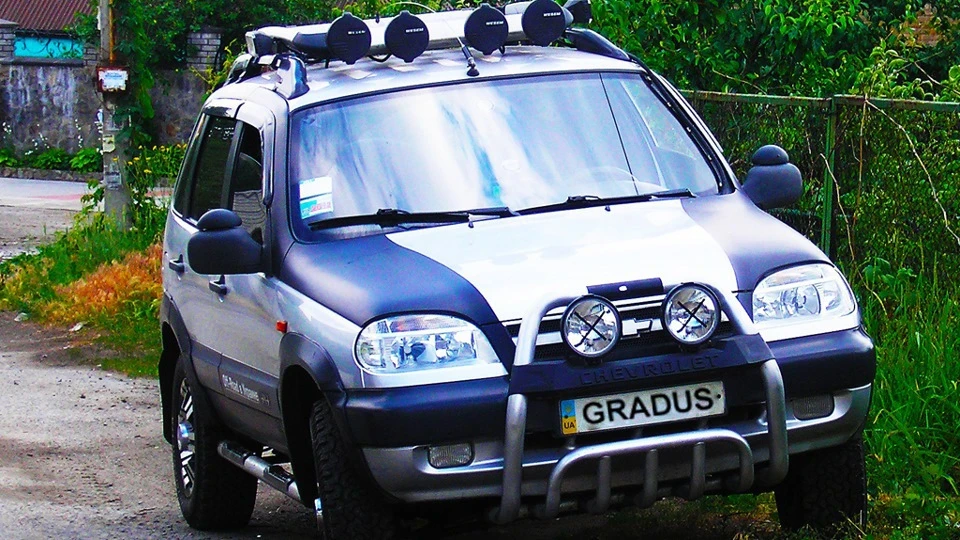 Chevrolet Niva Safety Car 2