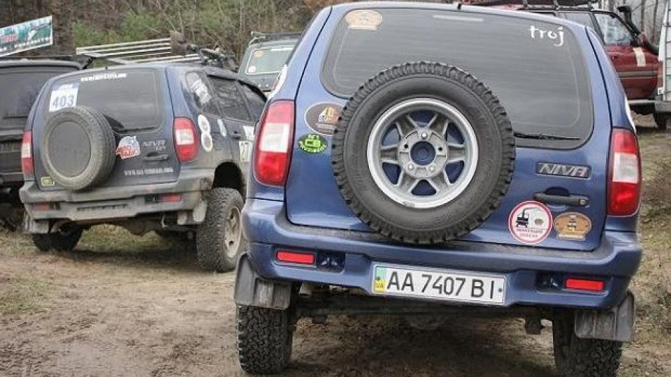 Chevrolet Niva _ШНива танк_1.7i_ 5