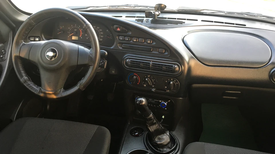 Chevrolet Niva Всюдихід 4