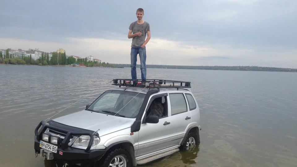 Chevrolet Niva Заряджений Танк ! 4