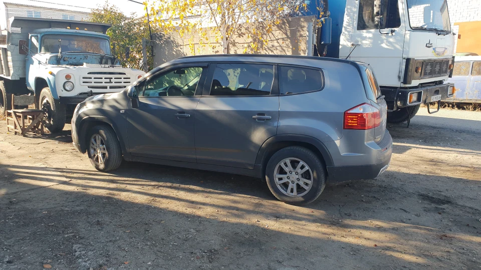 Chevrolet Orlando Сірий дизель 2.0