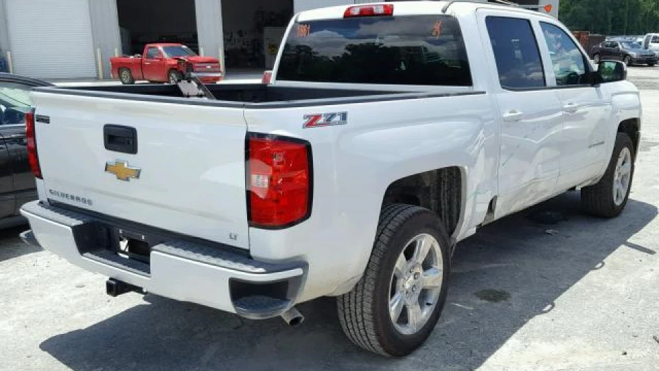 Chevrolet Silverado 3