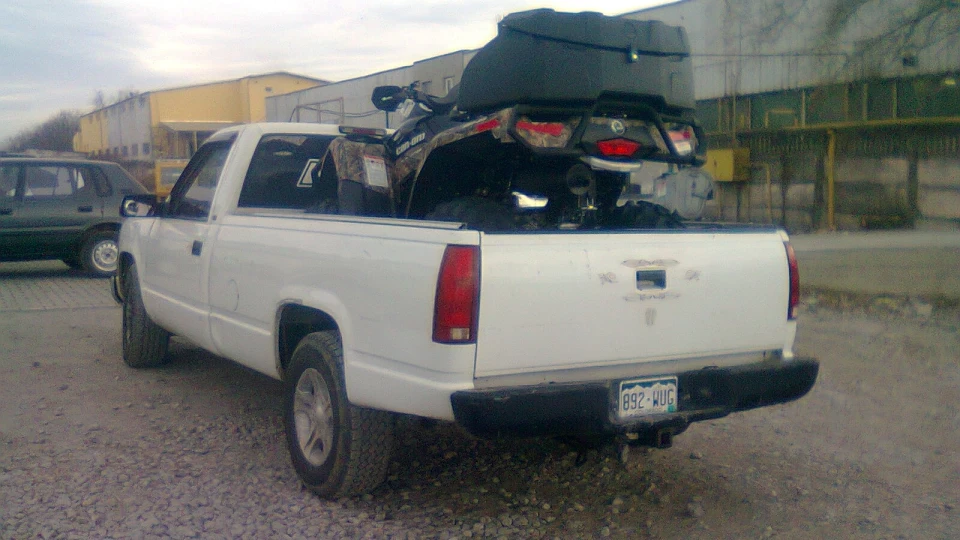 Chevrolet Silverado 5.7 літровий двигун 5