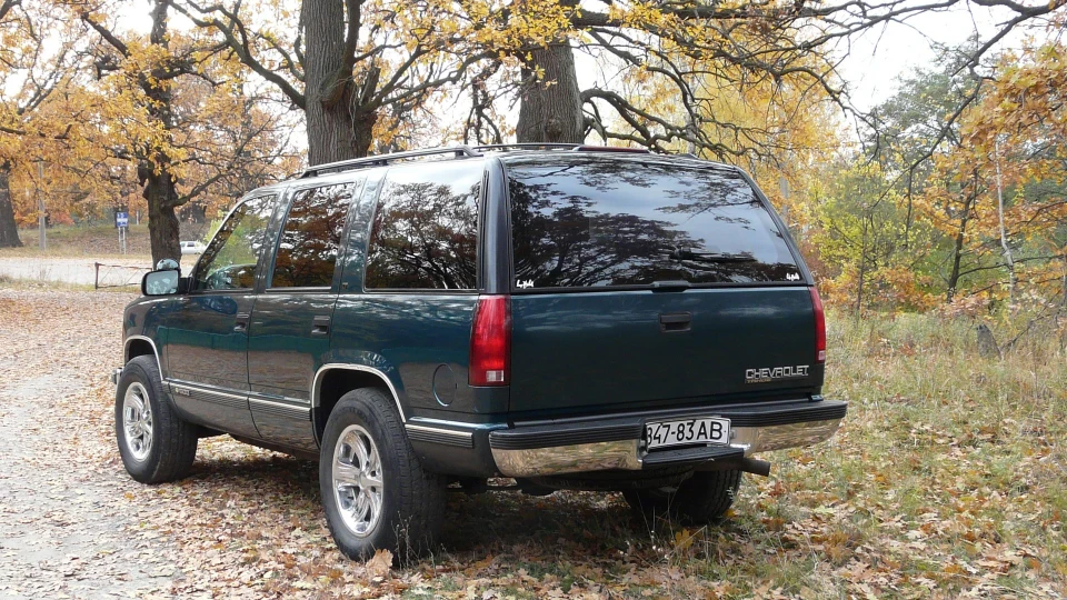 Chevrolet Tahoe 2