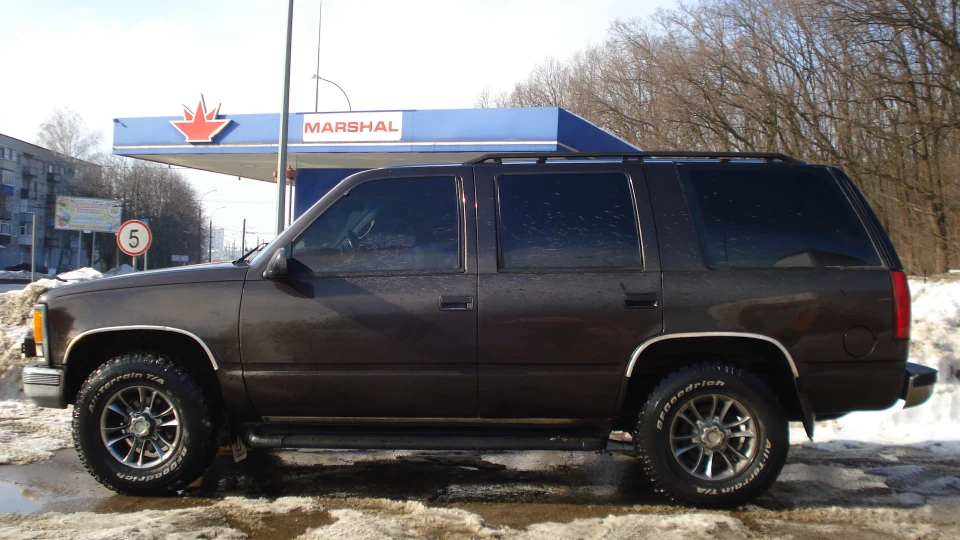 Chevrolet Tahoe 2