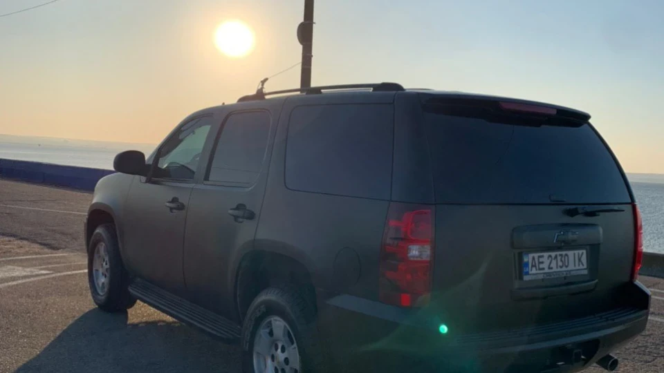 Chevrolet Tahoe 5.3 бегемот