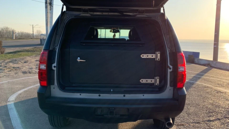 Chevrolet Tahoe 5.3 бегемот 5