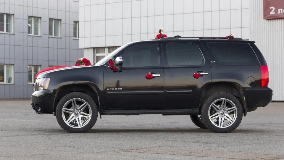 Chevrolet Tahoe Паровоз LTZ 4