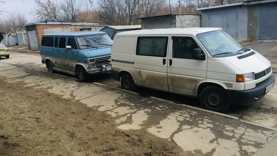Chevrolet Van 4