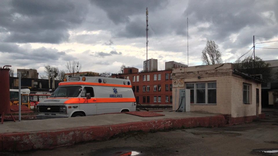 Chevrolet Van USA Ambulance 3