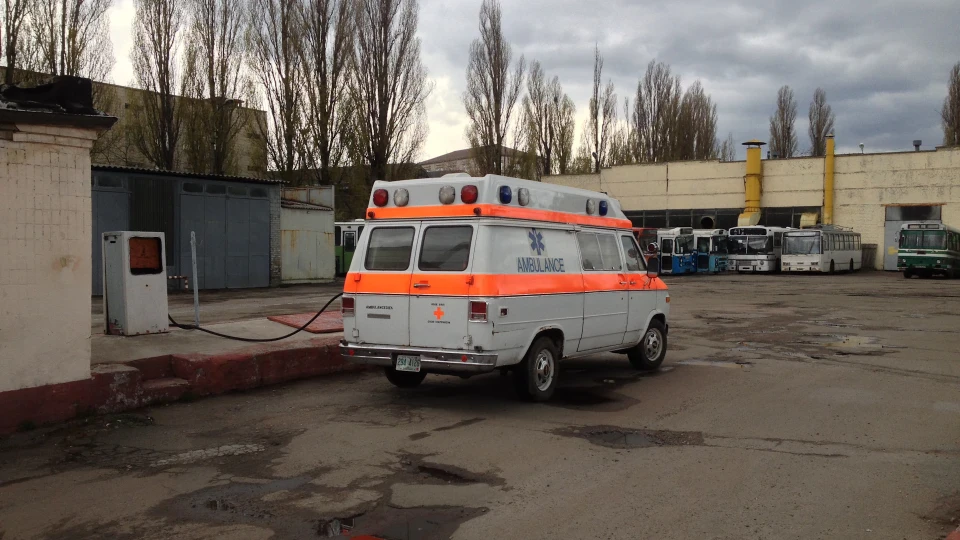 Chevrolet Van USA Ambulance 4