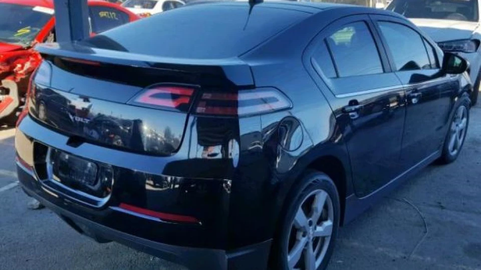 Chevrolet Volt Чорна Куля 3
