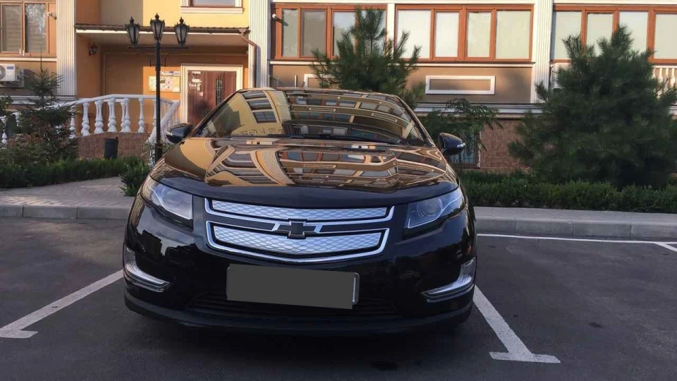 Chevrolet Volt Чорний кіт 2