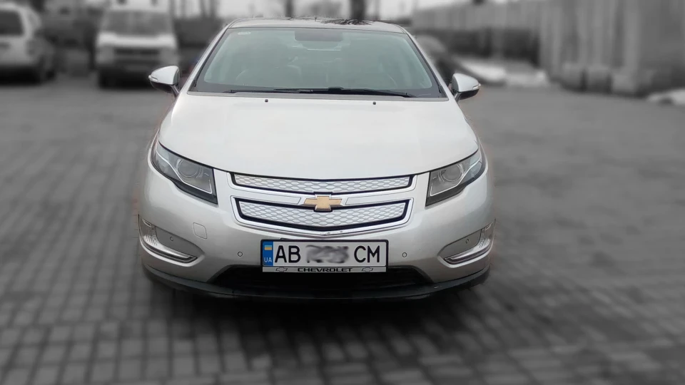 Chevrolet Volt Chevy 3