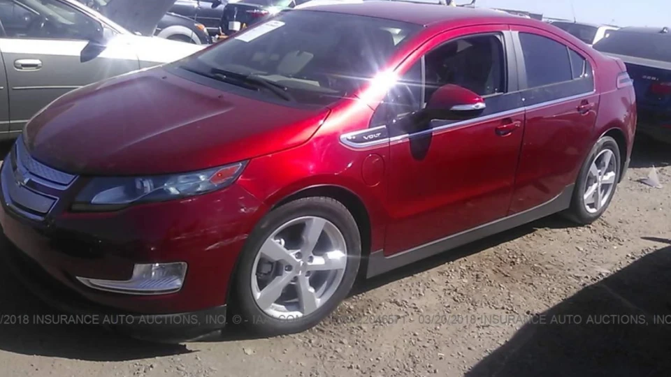 Chevrolet Volt Яскравий
